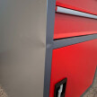Mobilny kontenerek warsztatowy 850x560x600 mm, grafitowo-czerwony, wyprzedaż 2 - TechViking #3
